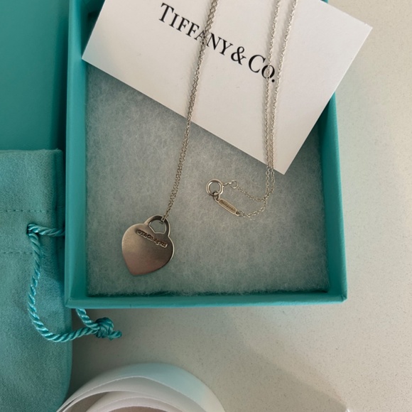 (Sold) Tiffany & Co. Heart Tag Pendant Necklace Sterling Silver - Picture 2 of 8